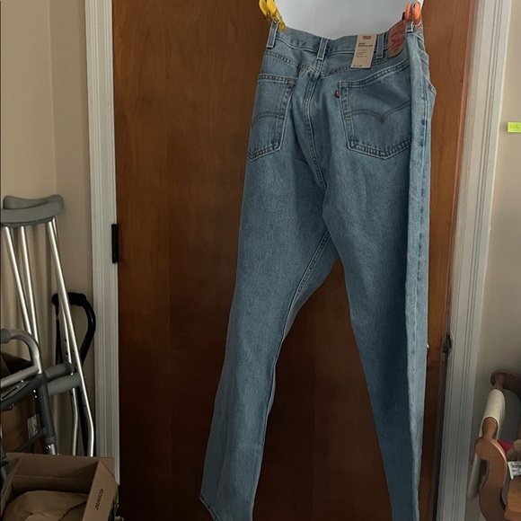 Men’s 38 x 32 Levi Classic Straight Blue Jeans - Picture 14 of 15